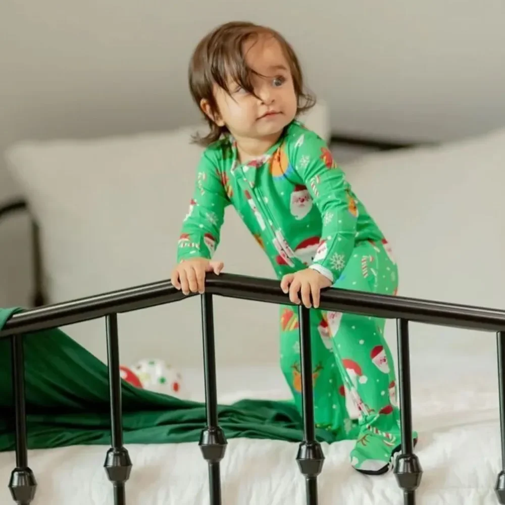 Pure Bambinos The one with Santa Romper Green NWT in packaging‎